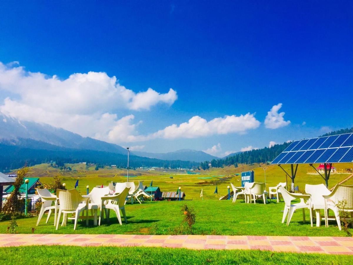 Pine View Resort Gulmarg Exterior photo