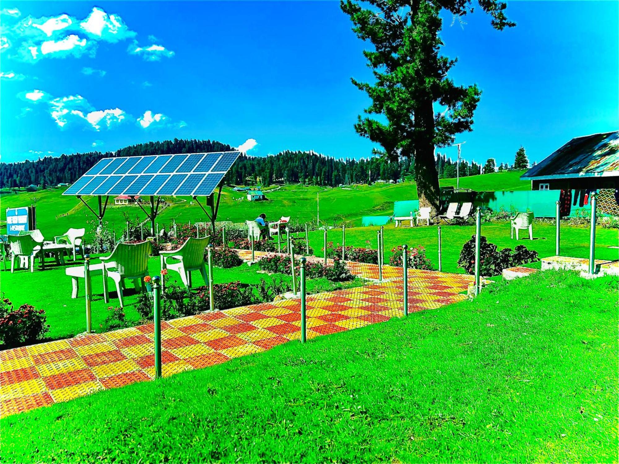 Pine View Resort Gulmarg Exterior photo